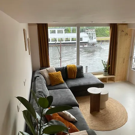 Casa Aan De Vecht *